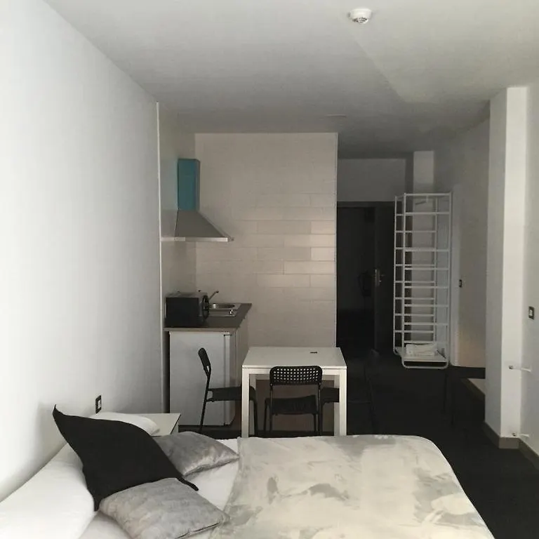 Room And Kitchen Bilbao